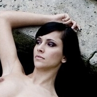 Nude In Public Nackt