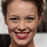 Paula Beer Nackt