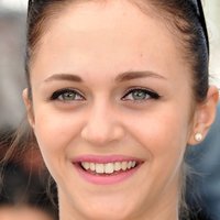Pauline Burlet Nackt