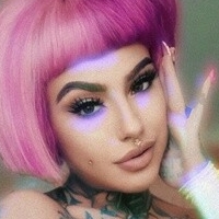 Pink Suicide Nackt