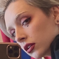 Poisonne Nackt