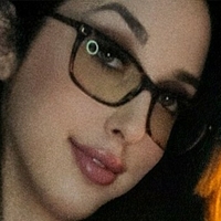 Raeraye Nackt