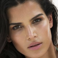 Raica Oliveira Nackt