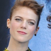 Rose Leslie Nackt