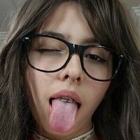 Sadlola Nackt