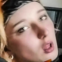 saitress Nackt