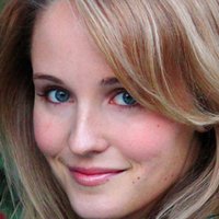 Sara Fletcher Nackt