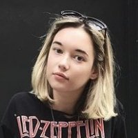 Sarah Snyder Nackt