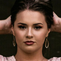 Savanah Thompson Nackt