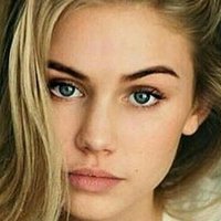 Scarlett Leithold Nackt