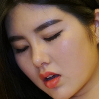 Selena 娜露 Nackt
