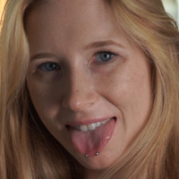 Sierra Ky Nackt