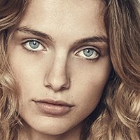 Silk Motyl Nackt