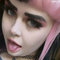spitblack Nackt
