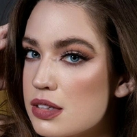 Stephanie Oustalet Nackt
