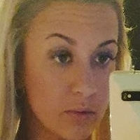 Stephanie Wozniak Nackt
