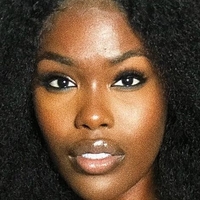 Tanerelle Nackt