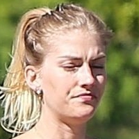 Taylor Neisen Nackt