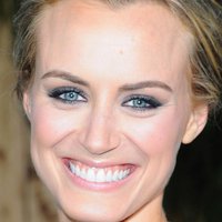Taylor Schilling Nackt