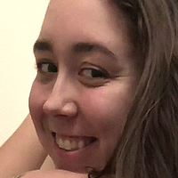 Teensybrunette Nackt