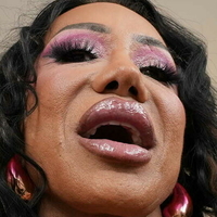 theoneandonlyavadevine Nackt