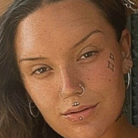 u238586529 Nackt