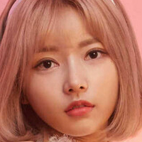 U.Hwa Nackt