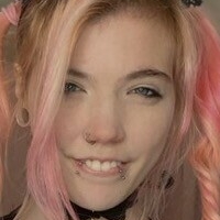 ur.kitten.uwu Nackt