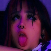 v4l3r1113 Nackt