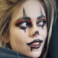 Velvet Tat Nackt