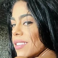 Yanet Nackt
