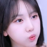 Youchi Nackt