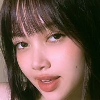 Yun Mago Nackt