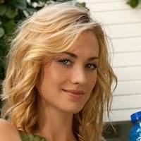 Yvonne Strahovski Nackt