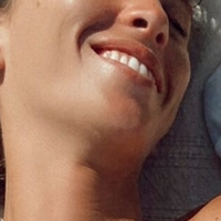 Zoe Pastelle Nackt